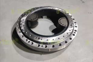 輕量化雙齒輪回轉驅動解決方案簡析